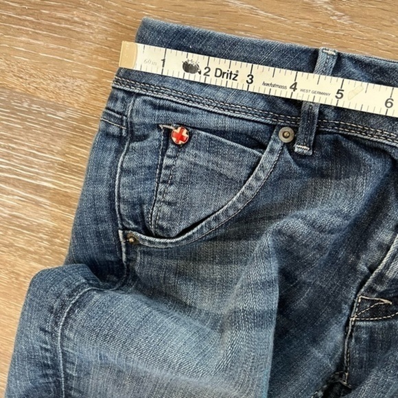 Hudson Jeans - Picture 6 of 7